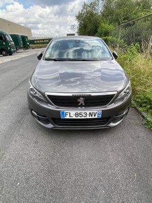 a picture of a car parked on the side of the road
