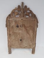 Glace en bois sculpté et doré, fronton ajouré à décor de rin… (photo 5)