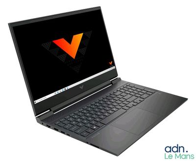 un ordinateur portable noir avec un logo « v » sur l'écran