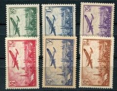 un ensemble de timbres présentant différentes couleurs et différents motifs