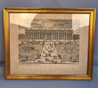 un vieux dessin représentant un palais autour duquel se promènent des gens