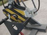 an image of a crane that is sitting on the ground