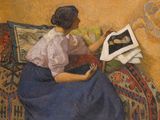 tableau représentant une femme assise sur un canapé en train de lire un livre