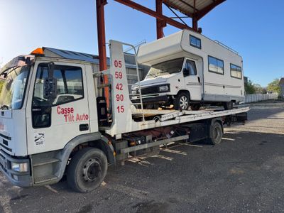 IVECO EUROCARGO DÉPANNEUSE PORTE 3. Panier équipement FIAULT