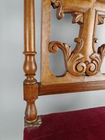 PRIE-DIEU en noyer tourné et scupté, le dossier à décor de l… (photo 5)