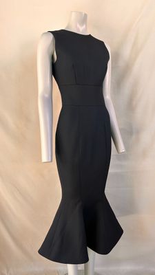 a mannequin dress on a mannequin mannequin mannequin mannequin mannequin mannequin mannequin mannequin mann