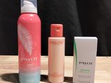 un flacon de lotion et une boîte de lotion posés sur une table