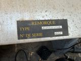 a sign on the side of a refrigerator that says remote type