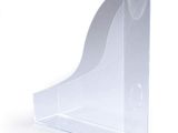 un serre-livres en plastique transparent posé sur une surface blanche