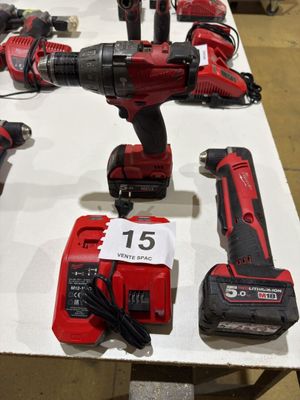 many tools that are on the table ready to be used