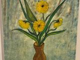 un tableau représentant un vase contenant des fleurs jaunes