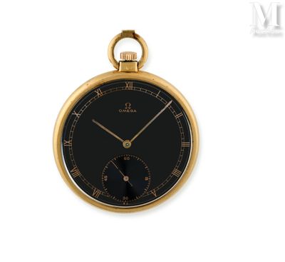 une image montrant un gros plan d'une montre de poche avec des chiffres romains