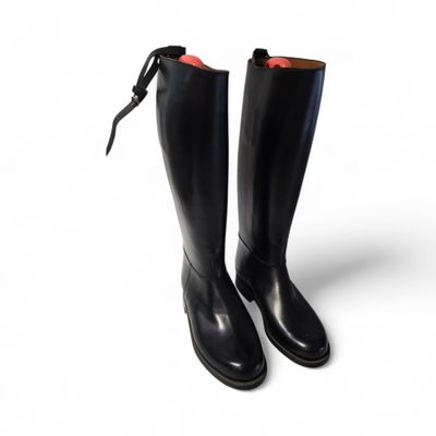 J.M. WESTON Paire de cavalières en cuir lisse noir, semelles…