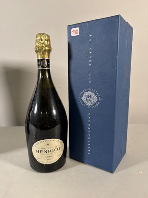 1 btlle Champagne, Henriot, Cuvée des Enchanteleurs 1989.