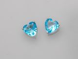une paire de topazes bleues en forme de cœur, topaze bleue, topaze bleue, topaze bleue, topaze bleue, topaze bleue,