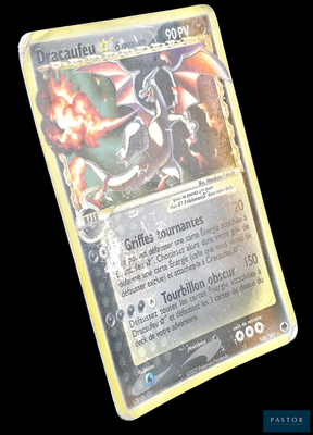 une carte sur laquelle figure l'image d'un dragon