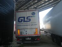 Semi-remorque SCHMITZ FOURGON STD, essieux SCHMITZ (photo 5)