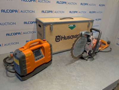 two tools that are sitting on a table