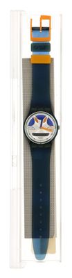 une photo d'une montre dans son coffret