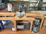 une photo d'une table sur laquelle est posée une scie circulaire