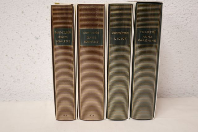 La Pléiade : Saint-Exupéry ouvre complète en 2 volumes sous emboi...