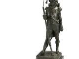 statue en bronze représentant un homme à cheval, l'épée à la main