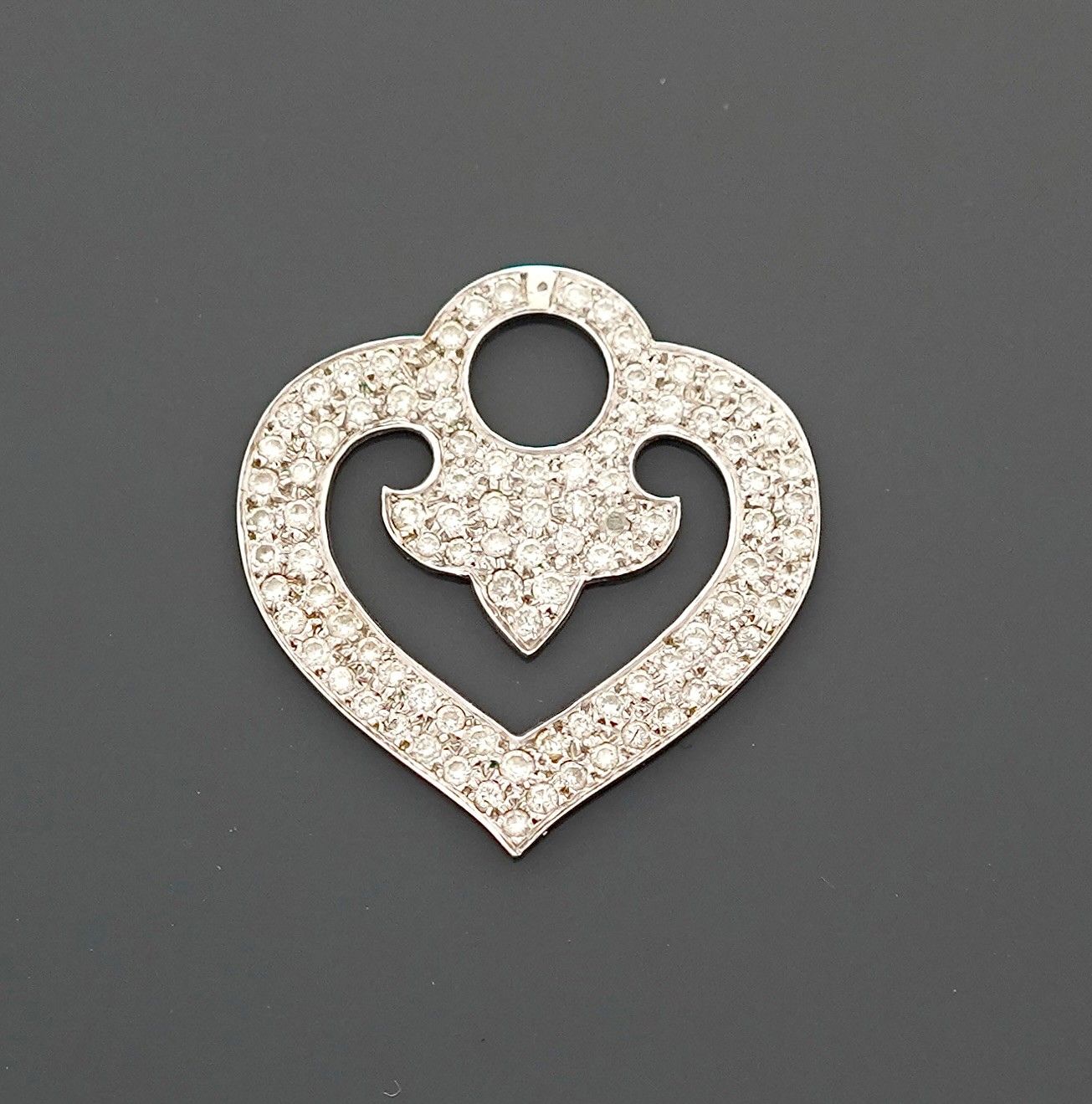 Bijoux & Pierres Précieuses