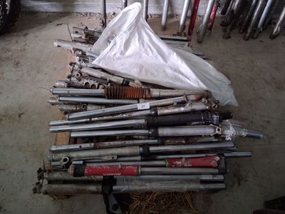 LOT d'environ 19 paires de tubes de fourches Honda xls, Hond…