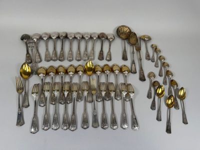 a lot of spoons and spoons that are on the table