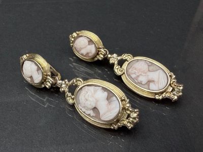 Lot De 4 Paires De Boucles D'oreilles Vintage Anciennes - Occasion Bon état Général