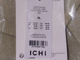 a label on the back of a jacket with a barcode on it