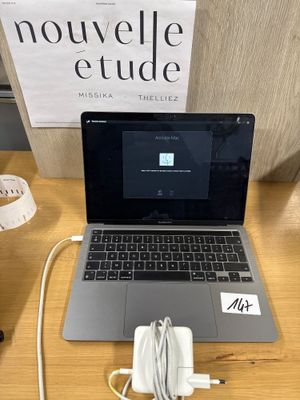 * Apple MacBook Pro core i5 8 go 256 go Avec chargeur Bloqué… - Photo 1