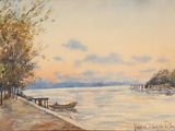 une peinture représentant un bateau sur l'eau, près du rivage