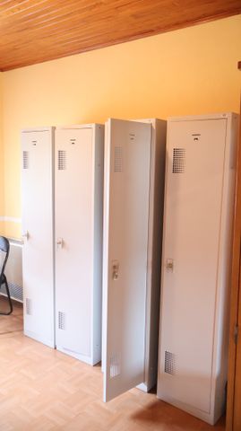 Ensemble de 4 vestiaires doubles compartiments (40x50x180)