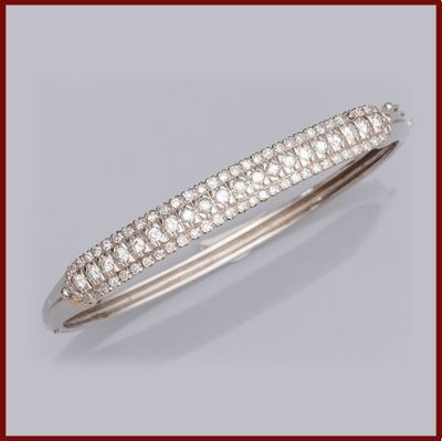 un bracelet « bang » en diamants