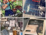 de nombreux objets qui se trouvent dans le sac et dans le sac