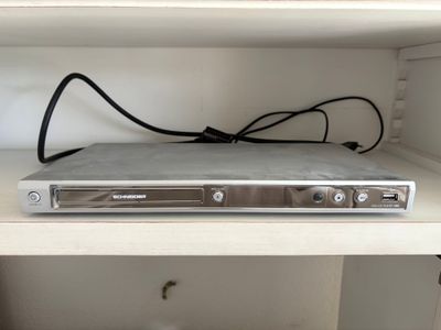 SCHNEIDER - Lecteur DVD CD Player 440, modèle SDV440/19, n° …