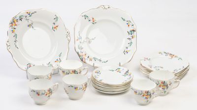 Wetley, Angleterre. Service à café en porcelaine comprenant …