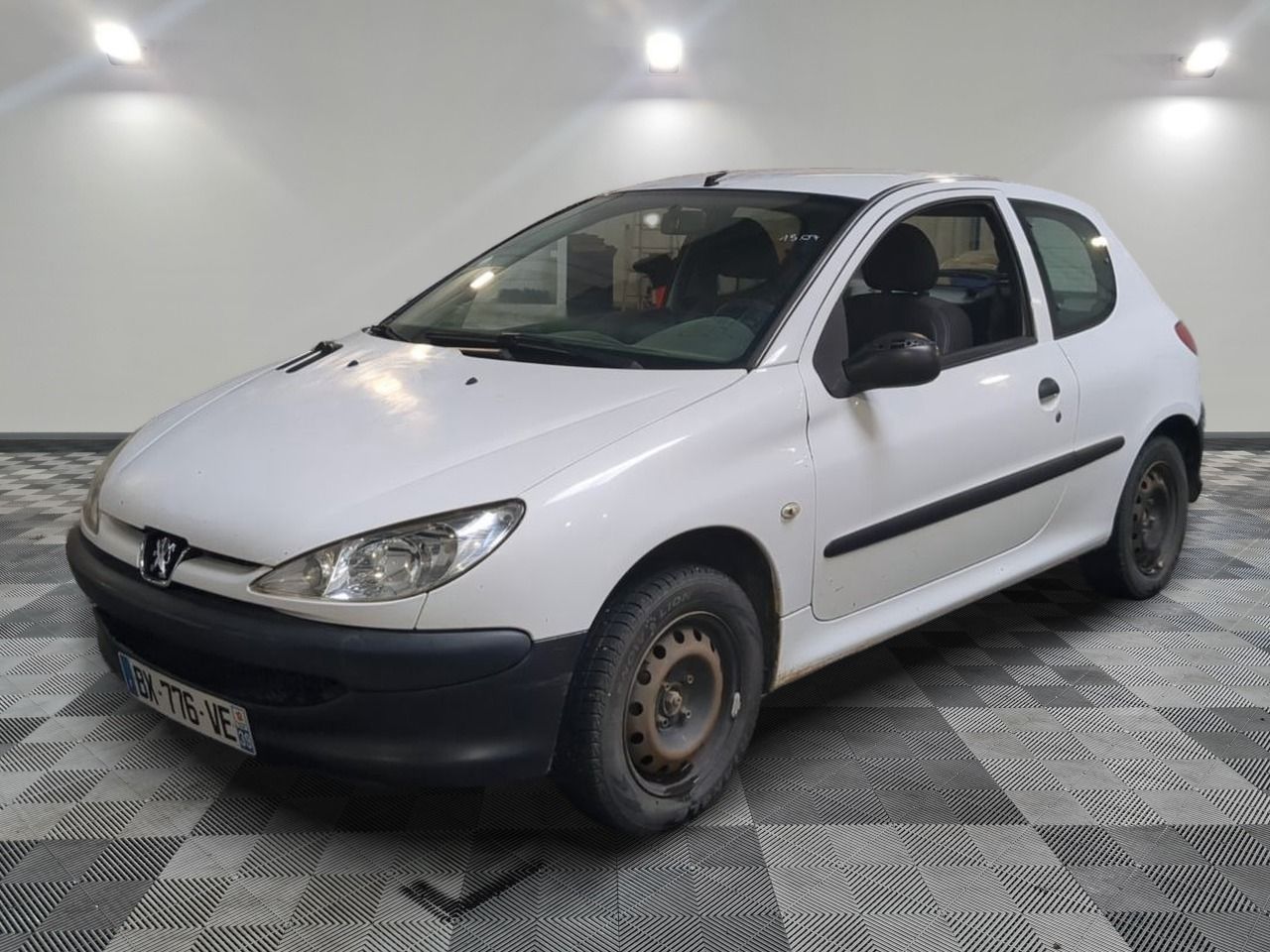 PEUGEOT - 206 AFFAIRE 1.4 HDI 70 STANDARD - GO - Mise en service: 18/09/2007 - Voyant moteur allumé Commande sieges c...