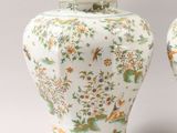 pair of chinese vases with floral decoration and lids
