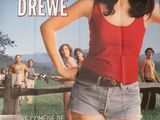 affiche du film « Tamara Drewe », mettant en scène une jeune femme vêtue d'un débardeur rouge et d'un short en jean