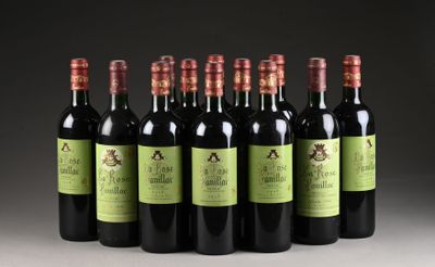 six bouteilles de vin sont alignées sur une table