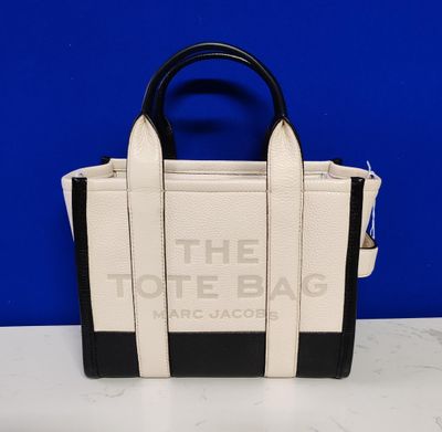 the tote bag in white and black