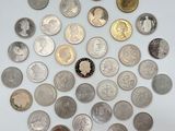 a lot of coins arranged in a circle on the table