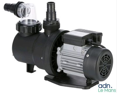 a close up of a pump on a white background with a white background