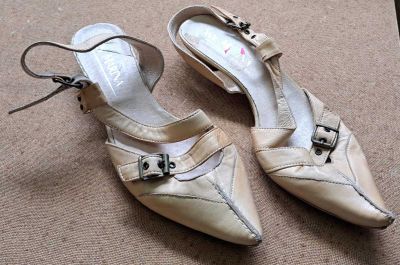 58 / Paire de chaussures - SAN MARINA - Pointure 40 //…