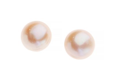 deux perles blanches sur une surface blanche, avec un fond blanc