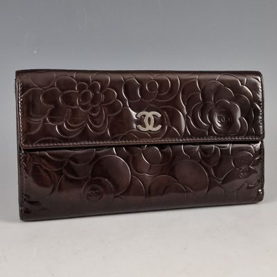 chanel brown leather wallet purse with flower design