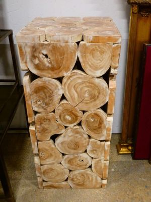 Sellette brutaliste en rondelle de bois clair et vernis. Tra… - Photo 1