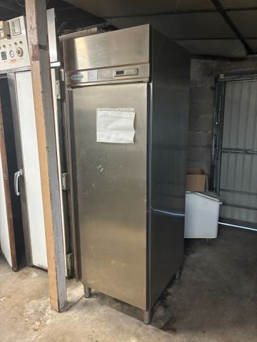 Chambre froide négative inox INFRICO une porte ventilée. Frais en...